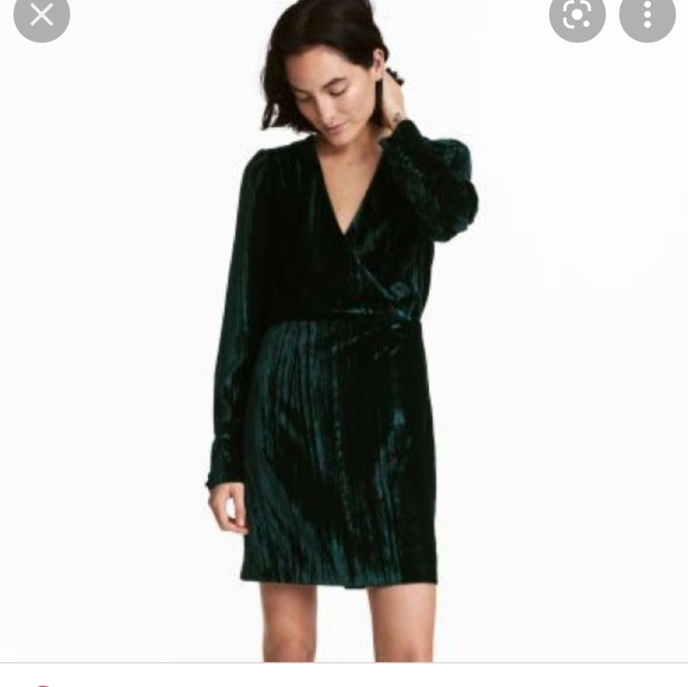 H&M velvet emerald dress